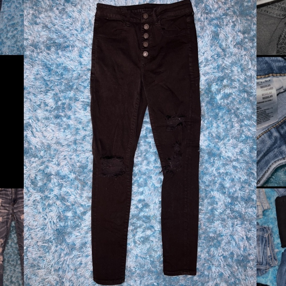 Black Slightly Distressed American Eagle High-Waisted Jeggings